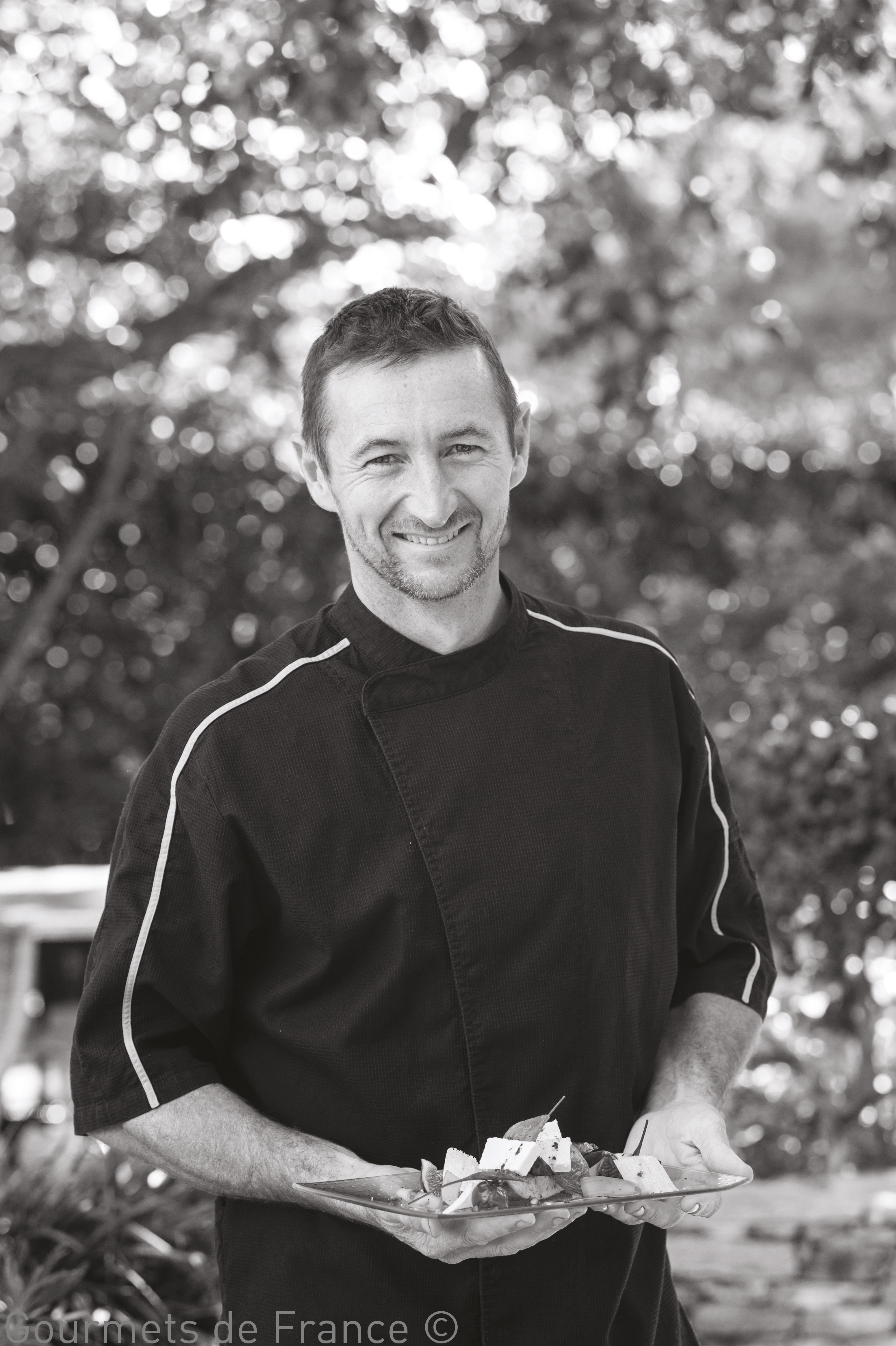 portrait de laurent mouret en noir et blanc