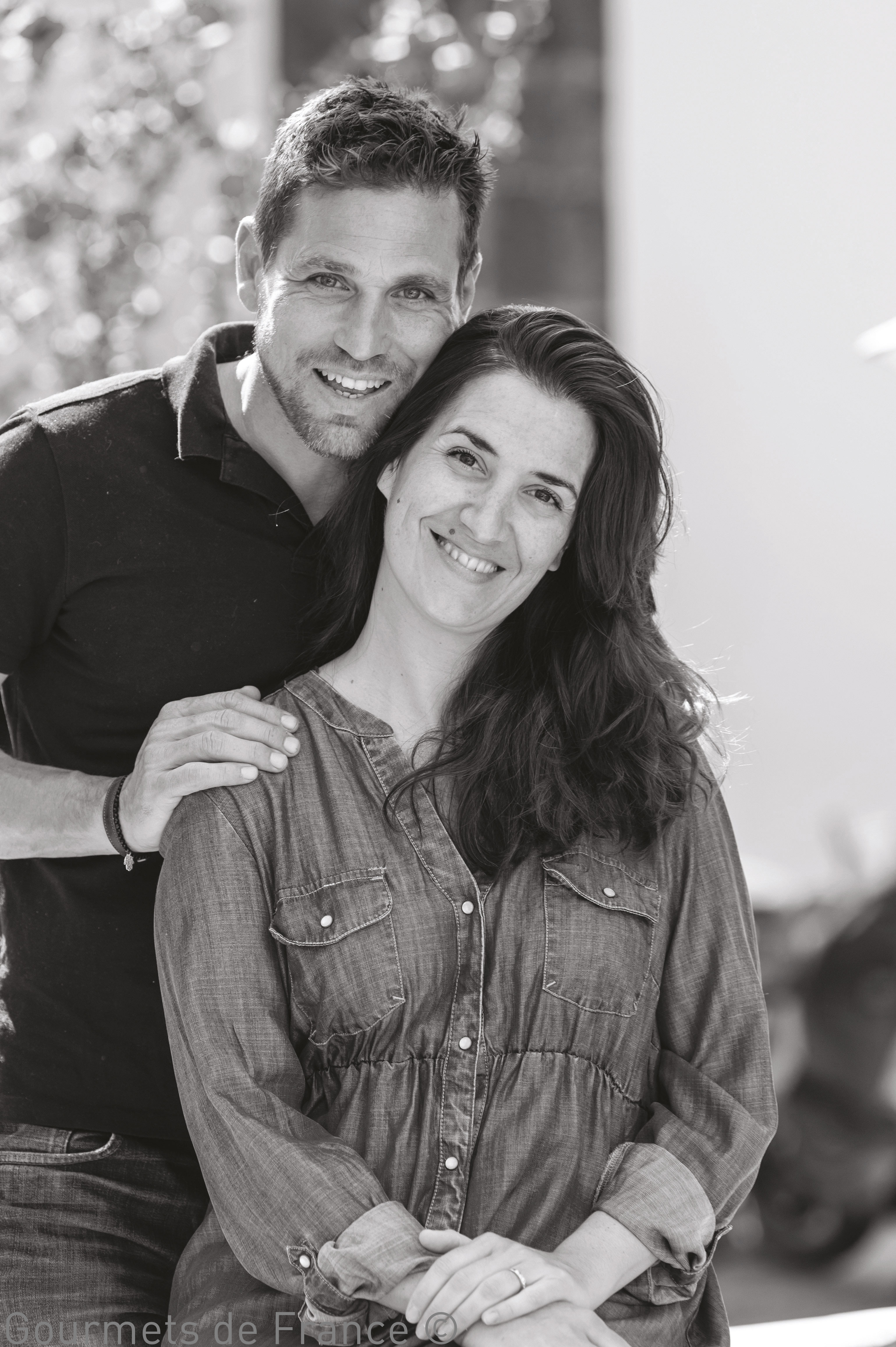 portrait de edwige et florian milton en noir et blanc