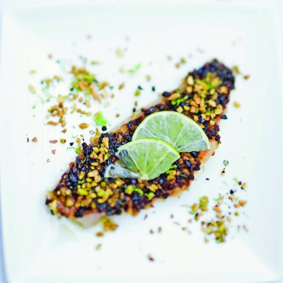 Recette de filets de rouget du bassin d’Arcachon panés à la pistache et au citron vert