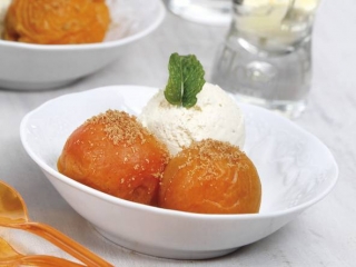 abricots_poches_speculoos_glace_vanille_bourbon.jpg