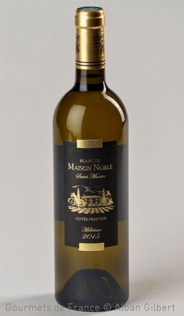 photo de la bouteille du blanc de maison noble