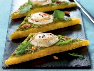 chevre_chaud_polenta_tipiak_pesto.jpg