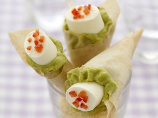 cornet_croustillant_au_guacamole_aperivrais_saveurs_provencales.jpg