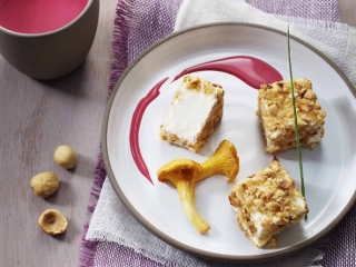 croquant_carre_frais_noisettes_girolles_betterave.jpg