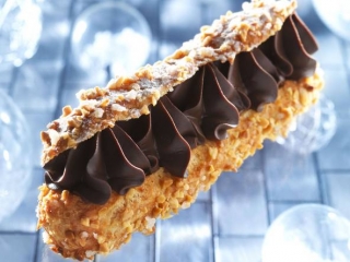 eclair_feteschocolatcassispascalcaffet_joseph-cartron.jpg