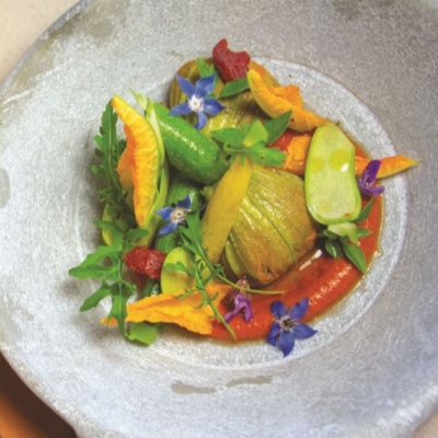 Recette Fleurs de courgette farcies d'un papeton d'aubergine et coulis de tomate de vincent maillard