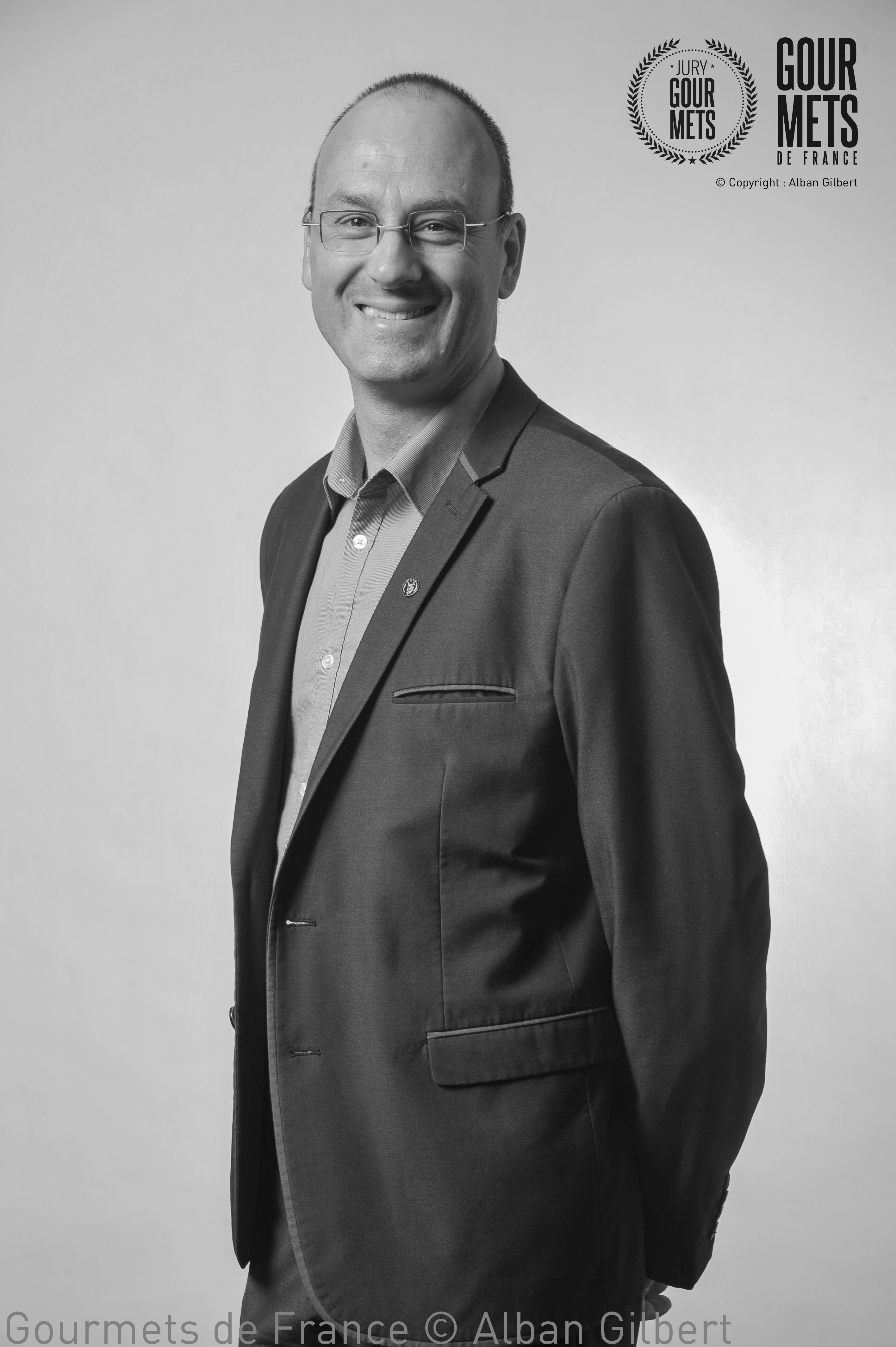 portrait de gilles heliez en noir et blanc