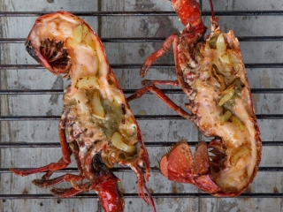 homard_en_barbecue_pavillon_france.jpg