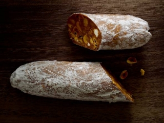 laurent_fau_pour_grund_saucisson_choco.jpg
