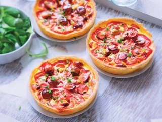 mini-quiches_knacki-moutarde_herta.jpg