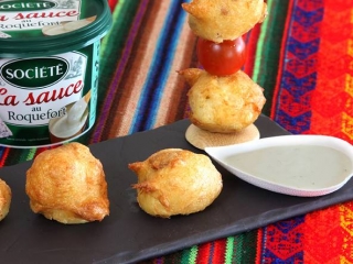 petits_accras_combalou_sauce_roquefortsociete.jpg