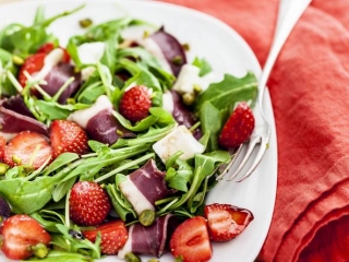 salade_fraises_montfort_magret.jpg