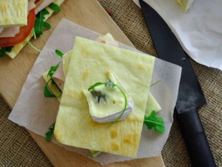 sandwich_pizza_bresse_bleu_v2.jpg
