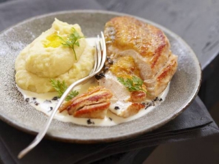 supreme_pintade_cremecabecouperigord.jpg