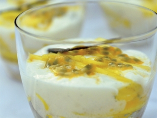 verrine_baba_mangue_epicee_et_mousseux_fromage_blanc.jpg