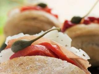 bocadilla_tomates_serrano.jpg