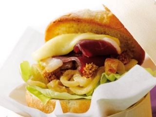 burger_au_livarot_aop_0.jpg