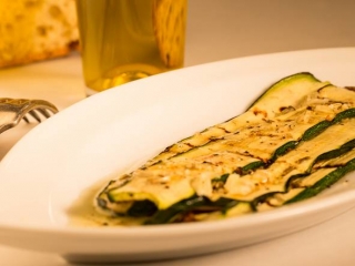 courgettes_grillees_huileolivecorseaop_oliu-di-corsica.jpg