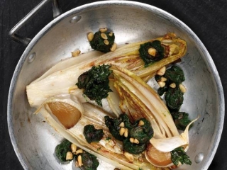 endives-a-la-bourguignonne-fondnoir_endives.jpg