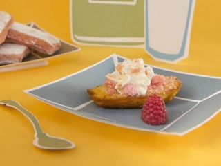madeleines_revisieees_aux_eclats_de_biscuits_roses_de_reims_biscuits_gateaux_de_france.jpg