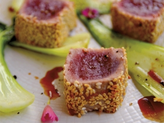 tataki_de_thon_au_sesame_wok_de_pak-choi.jpg
