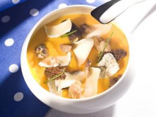 veloute_courge_butternut_morilles_chavignol_creditjosephgobin_0.jpg