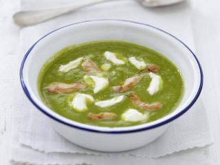 veloute_petits_pois_carre_frais_cubes_volaille_grilles.jpg