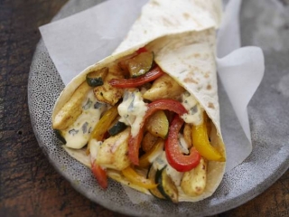 wrap_poulet_bresse_bleu_legumes.jpg